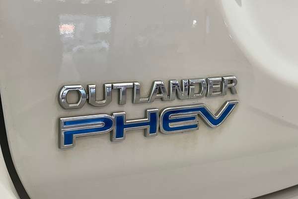 2019 Mitsubishi Outlander PHEV ES ADAS ZL