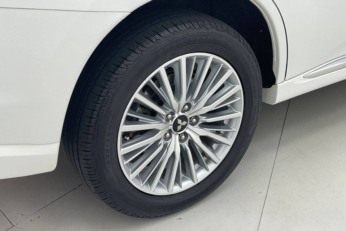 2019 Mitsubishi Outlander PHEV ES ADAS ZL