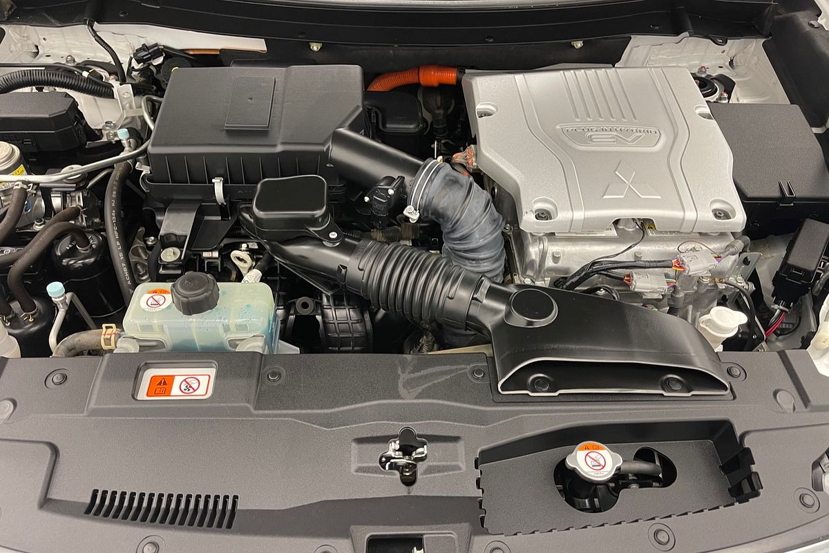 2019 Mitsubishi Outlander PHEV ES ADAS ZL