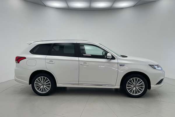 2019 Mitsubishi Outlander PHEV ES ADAS ZL