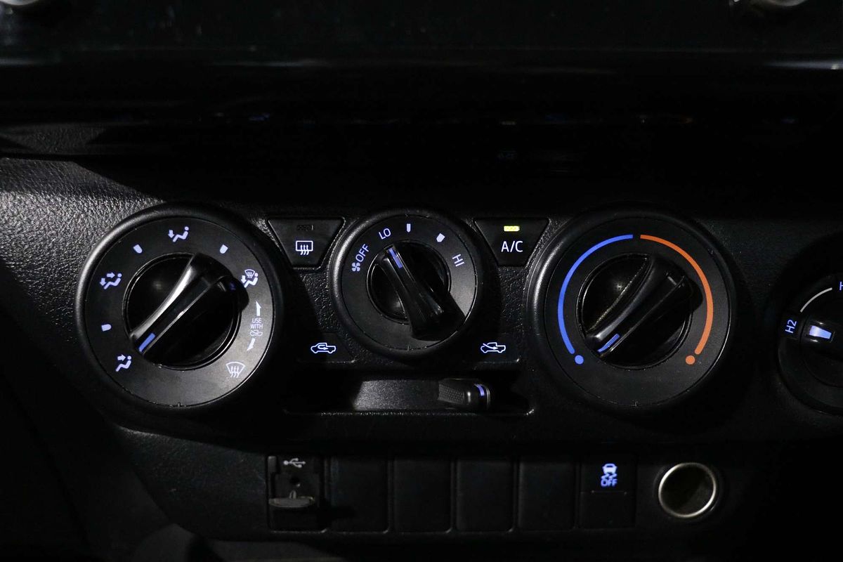 2022 Toyota Hilux Workmate GUN125R 4X4