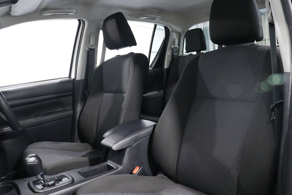 2022 Toyota Hilux Workmate GUN125R 4X4