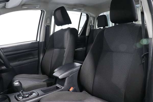 2022 Toyota Hilux Workmate GUN125R 4X4