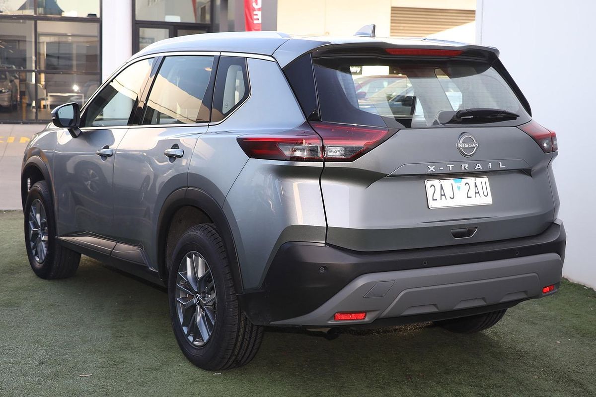 2024 Nissan X-TRAIL ST T33