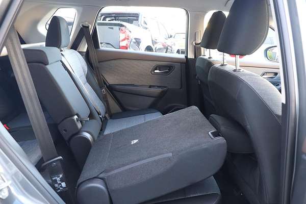 2024 Nissan X-TRAIL ST T33