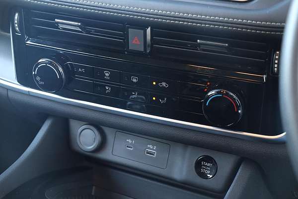 2024 Nissan X-TRAIL ST T33