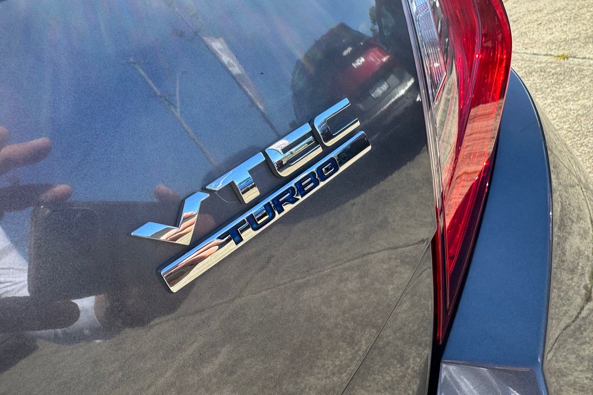 2016 Honda Civic VTi-L 9th Gen