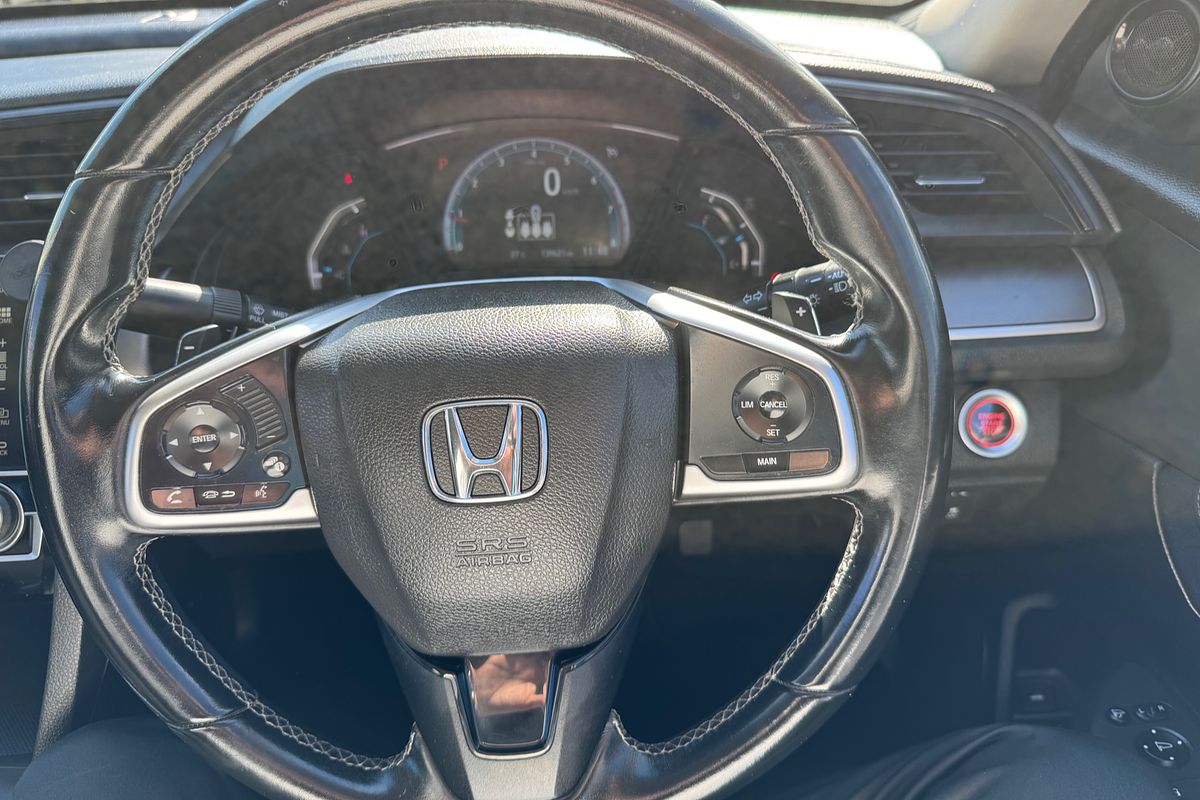 2016 Honda Civic VTi-L 9th Gen