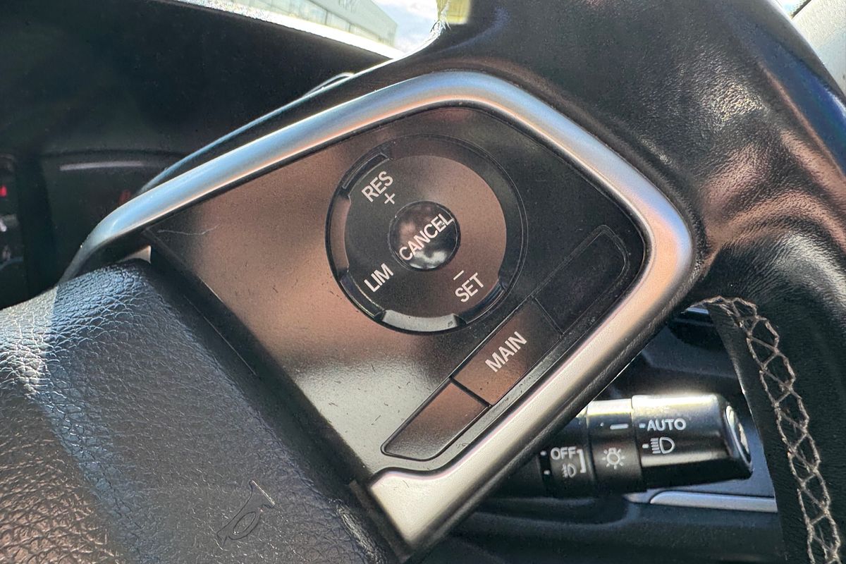 2016 Honda Civic VTi-L 9th Gen
