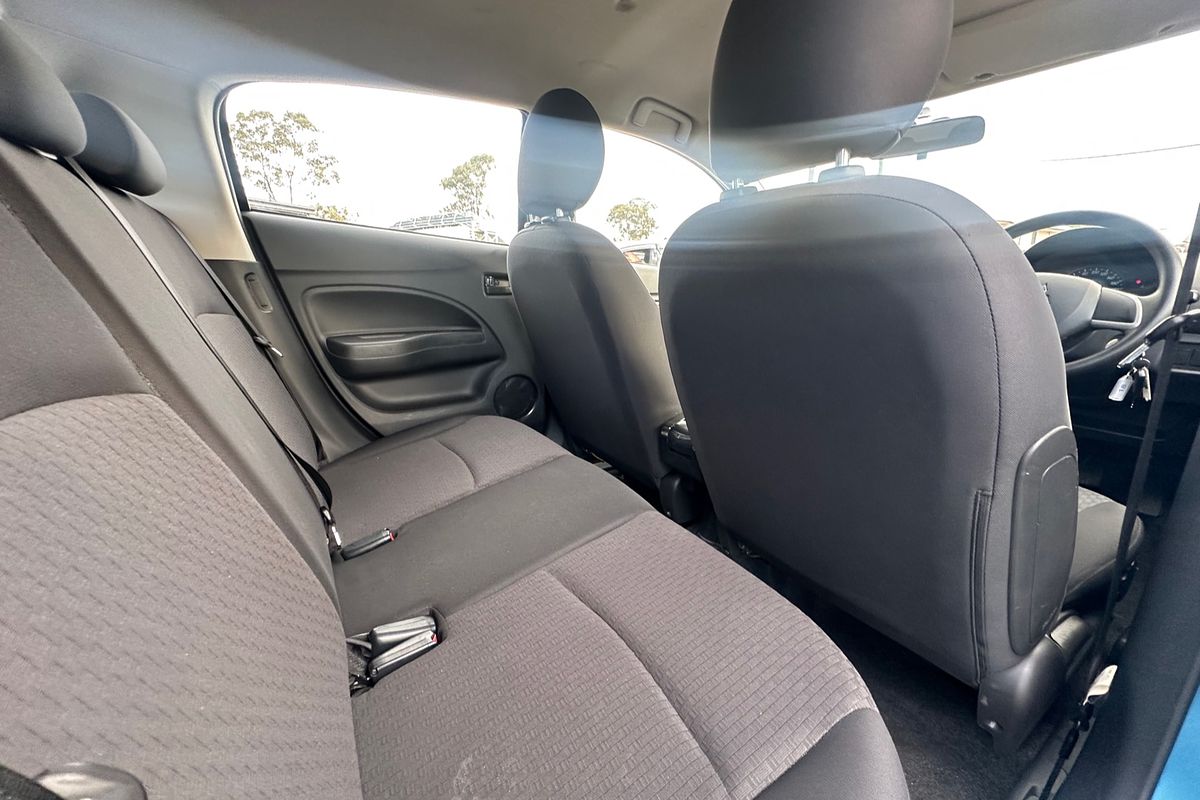 2018 Mitsubishi Mirage ES LA