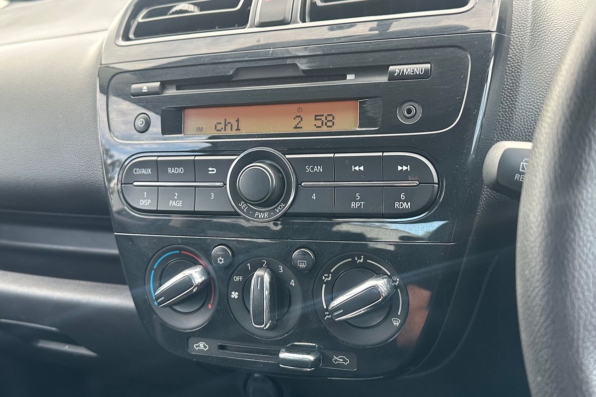 2018 Mitsubishi Mirage ES LA