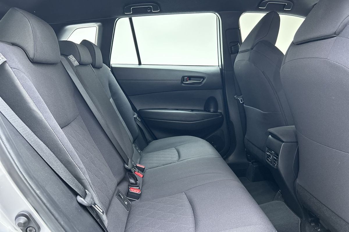 2024 Toyota Corolla Cross GX MXGH10R