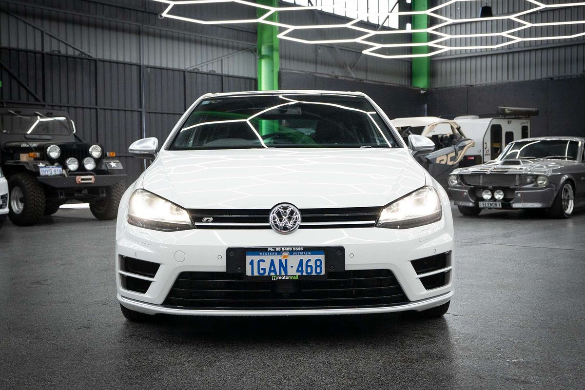2015 Volkswagen Golf R 7