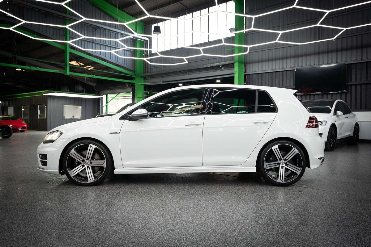 2015 Volkswagen Golf R 7