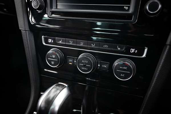 2015 Volkswagen Golf R 7