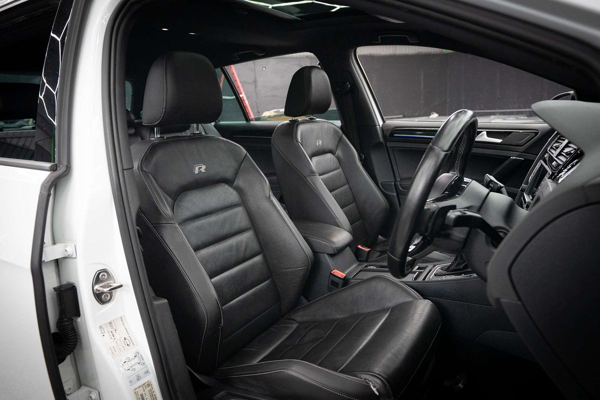 2015 Volkswagen Golf R 7