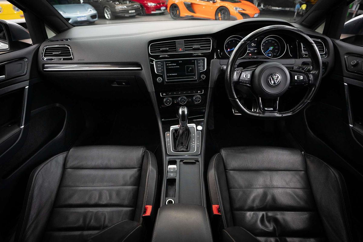 2015 Volkswagen Golf R 7