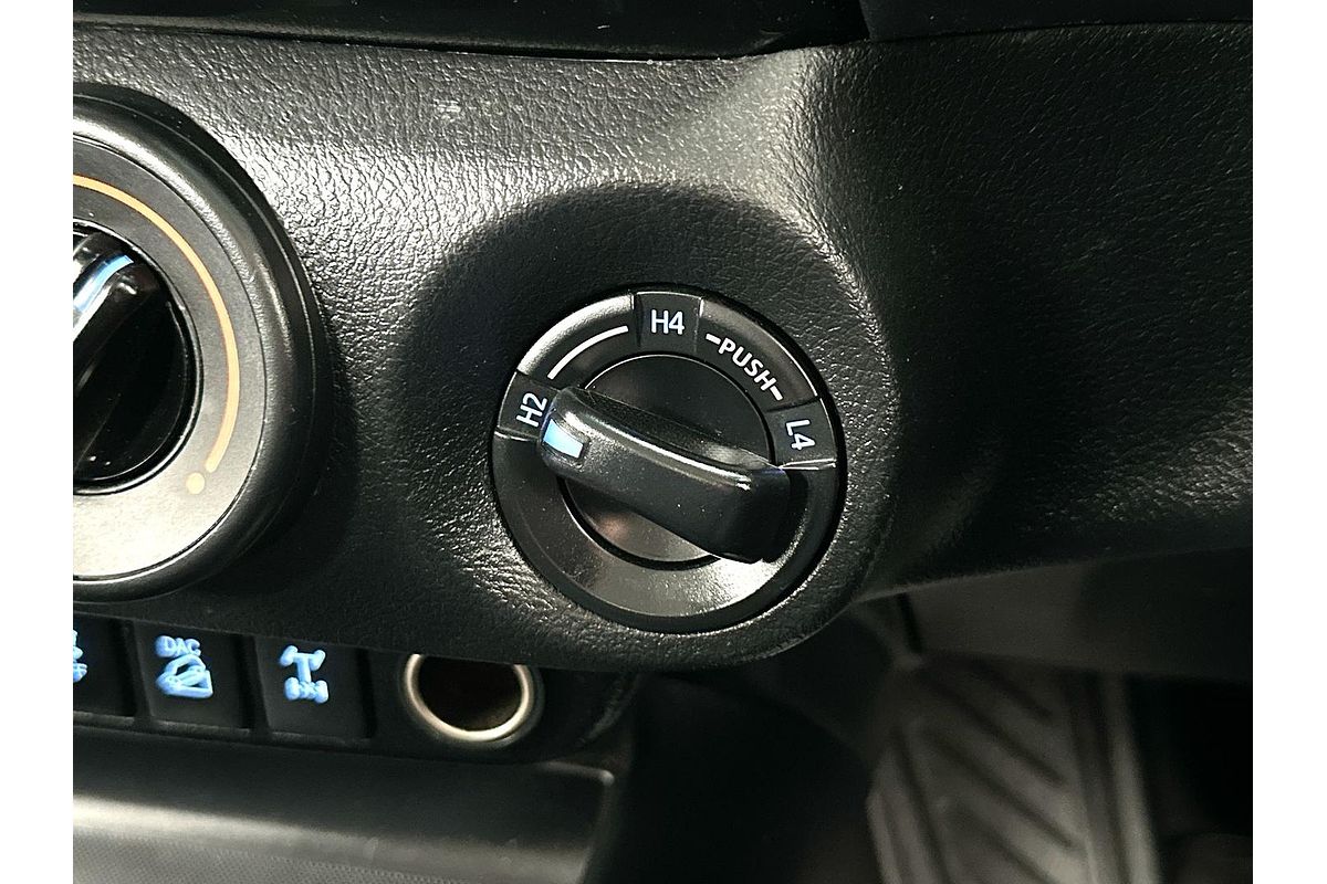 2019 Toyota Hilux SR GUN126R 4X4
