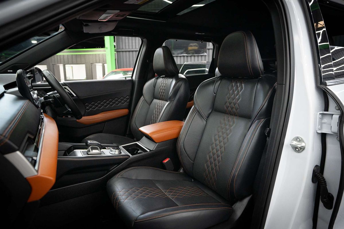 2023 Mitsubishi Outlander Exceed Tourer ZM