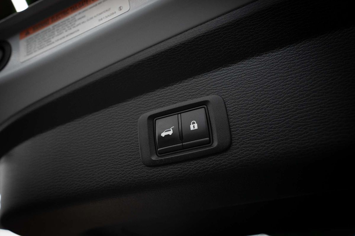 2023 Mitsubishi Outlander Exceed Tourer ZM