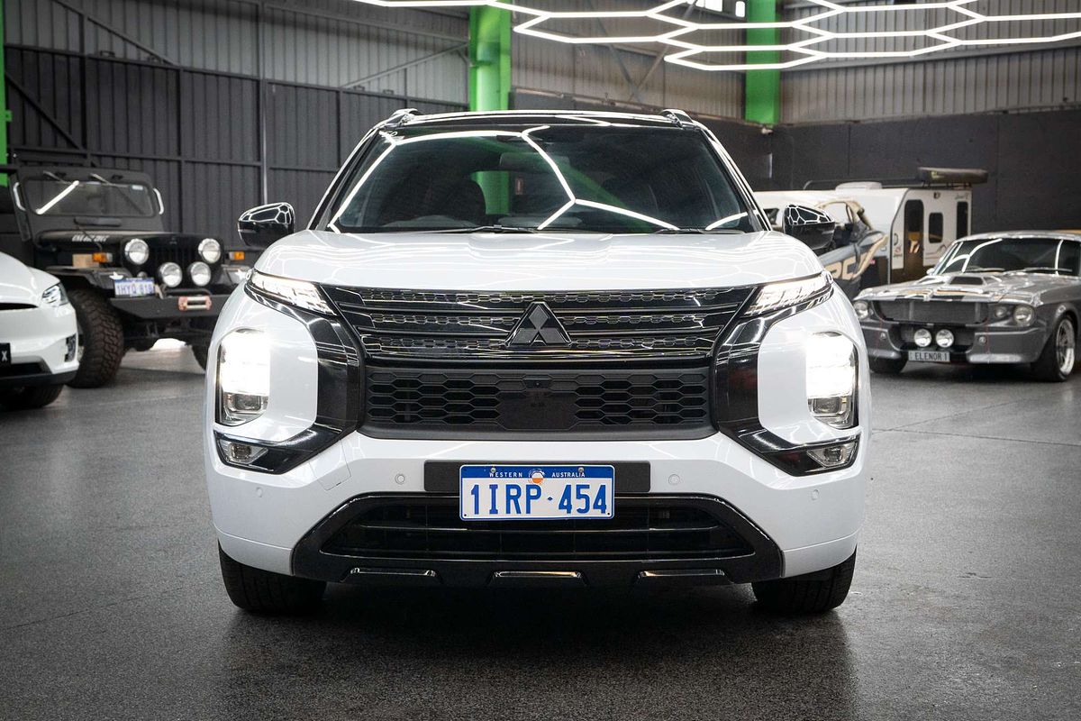 2023 Mitsubishi Outlander Exceed Tourer ZM