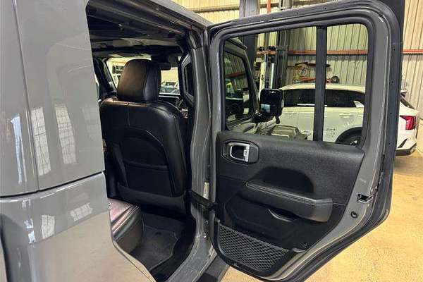 2020 Jeep Gladiator Overland JT All Wheel Drive