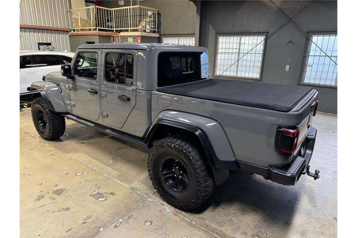 2020 Jeep Gladiator Overland JT All Wheel Drive