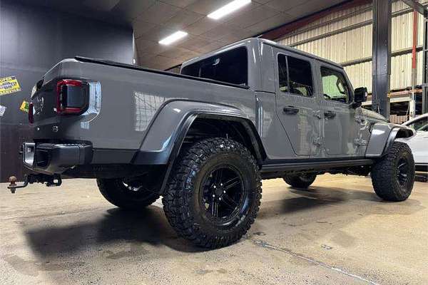 2020 Jeep Gladiator Overland JT All Wheel Drive