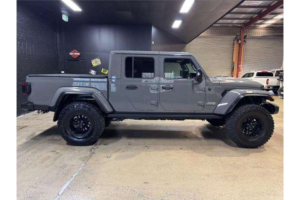 2020 Jeep Gladiator Overland JT All Wheel Drive