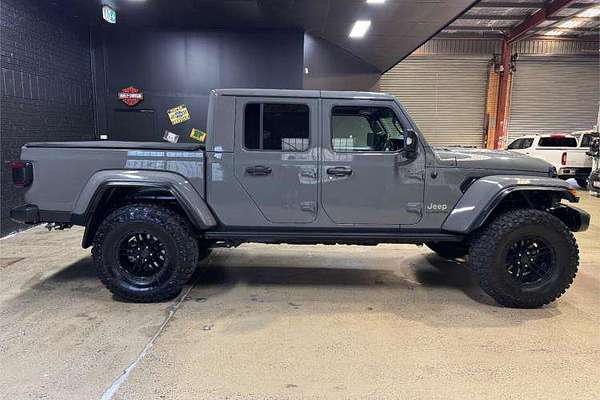 2020 Jeep Gladiator Overland JT All Wheel Drive