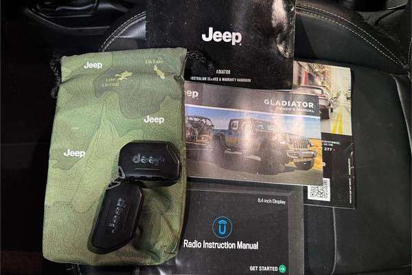 2020 Jeep Gladiator Overland JT All Wheel Drive