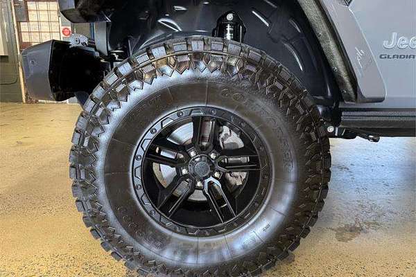 2020 Jeep Gladiator Overland JT All Wheel Drive