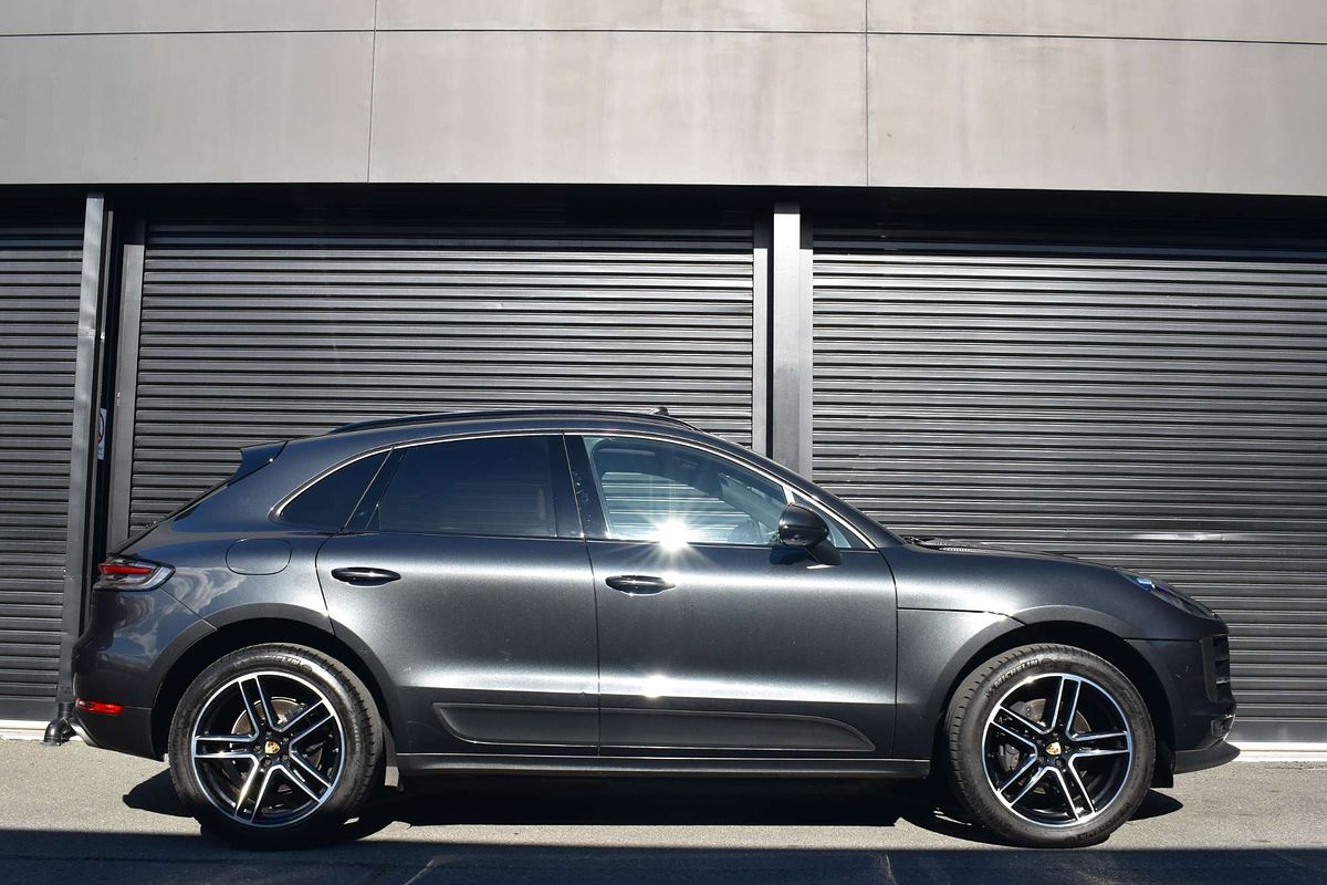2020 Porsche Macan 95B