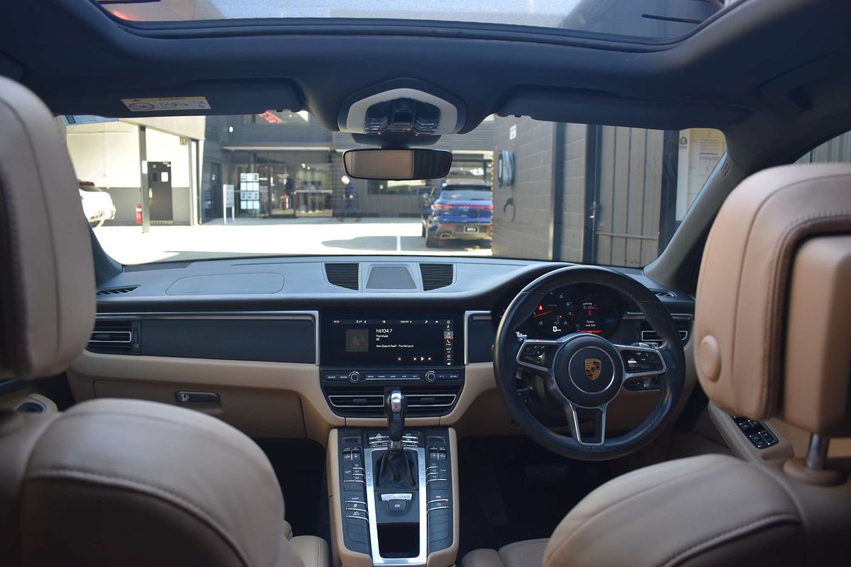 2020 Porsche Macan 95B