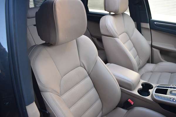 2020 Porsche Macan 95B