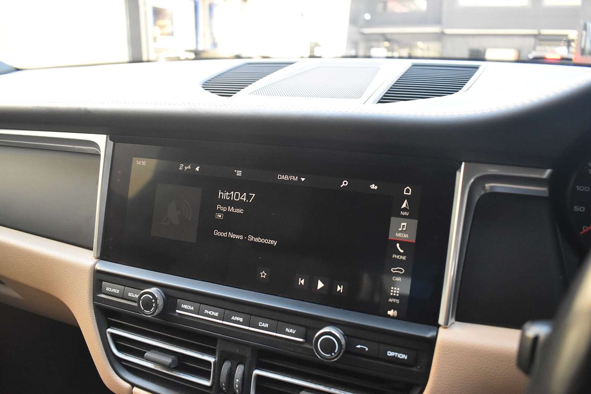 2020 Porsche Macan 95B