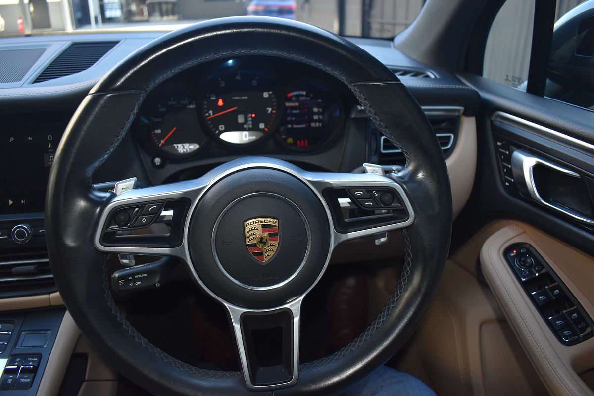 2020 Porsche Macan 95B