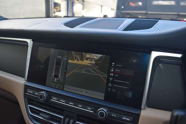 2020 Porsche Macan 95B