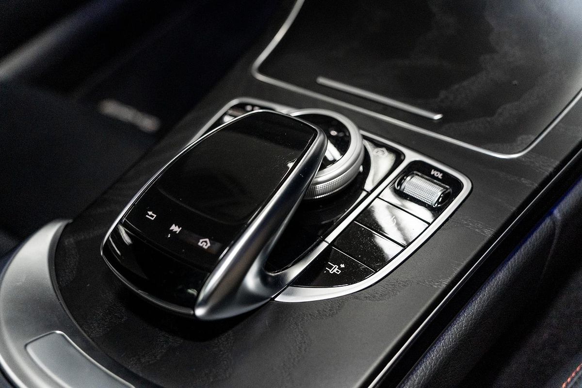 2022 Mercedes-Benz C-Class C200 C205