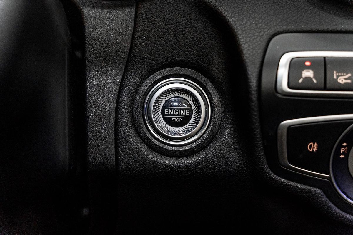 2022 Mercedes-Benz C-Class C200 C205