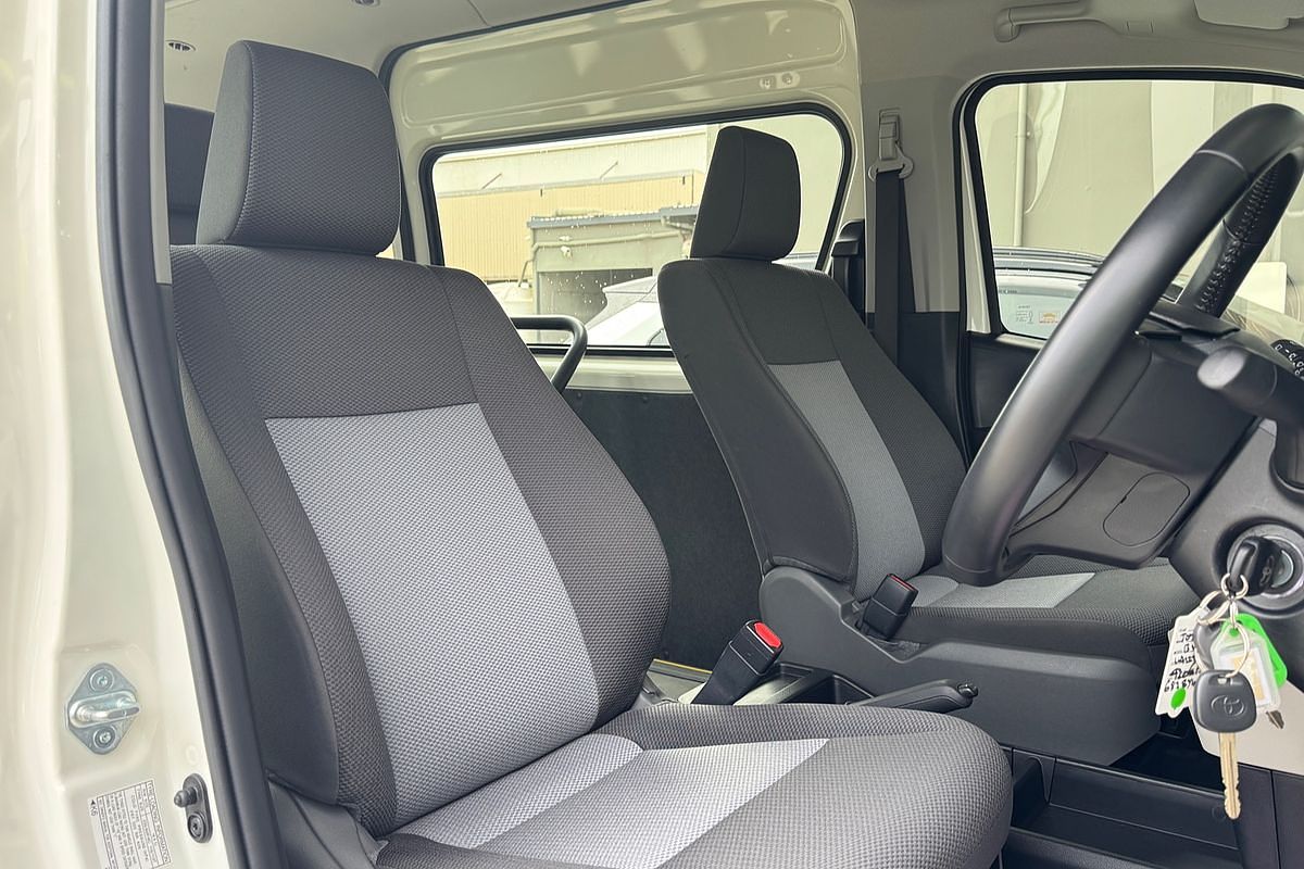 2021 Toyota Hiace GDH320R