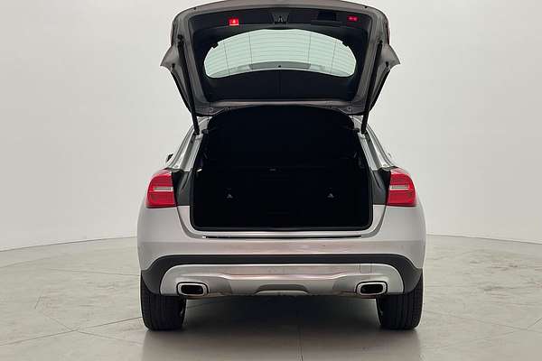 2015 Mercedes-Benz GLA-Class GLA250 X156