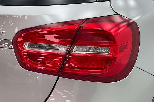 2015 Mercedes-Benz GLA-Class GLA250 X156