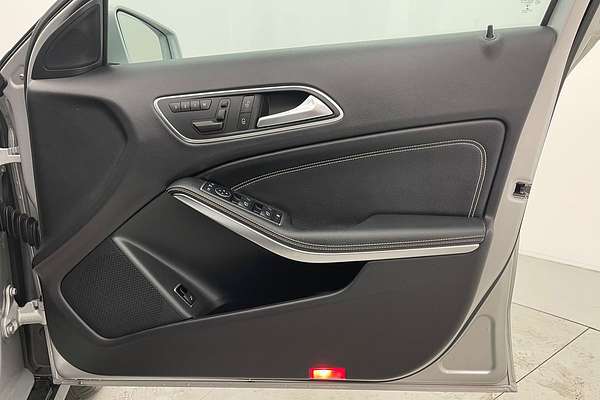 2015 Mercedes-Benz GLA-Class GLA250 X156