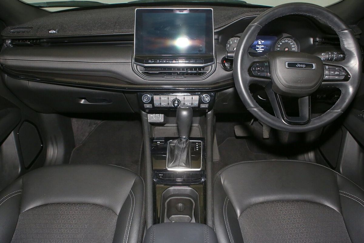 2023 Jeep Compass Night Eagle M6