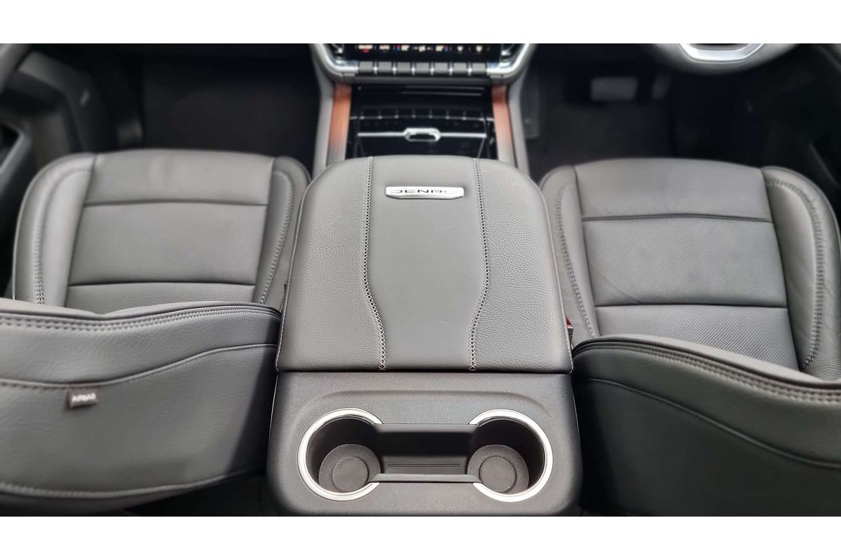 2025 GMC Yukon Denali T1