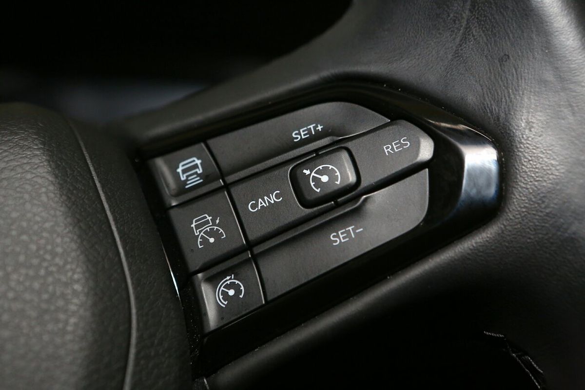 2023 Jeep Compass Night Eagle M6