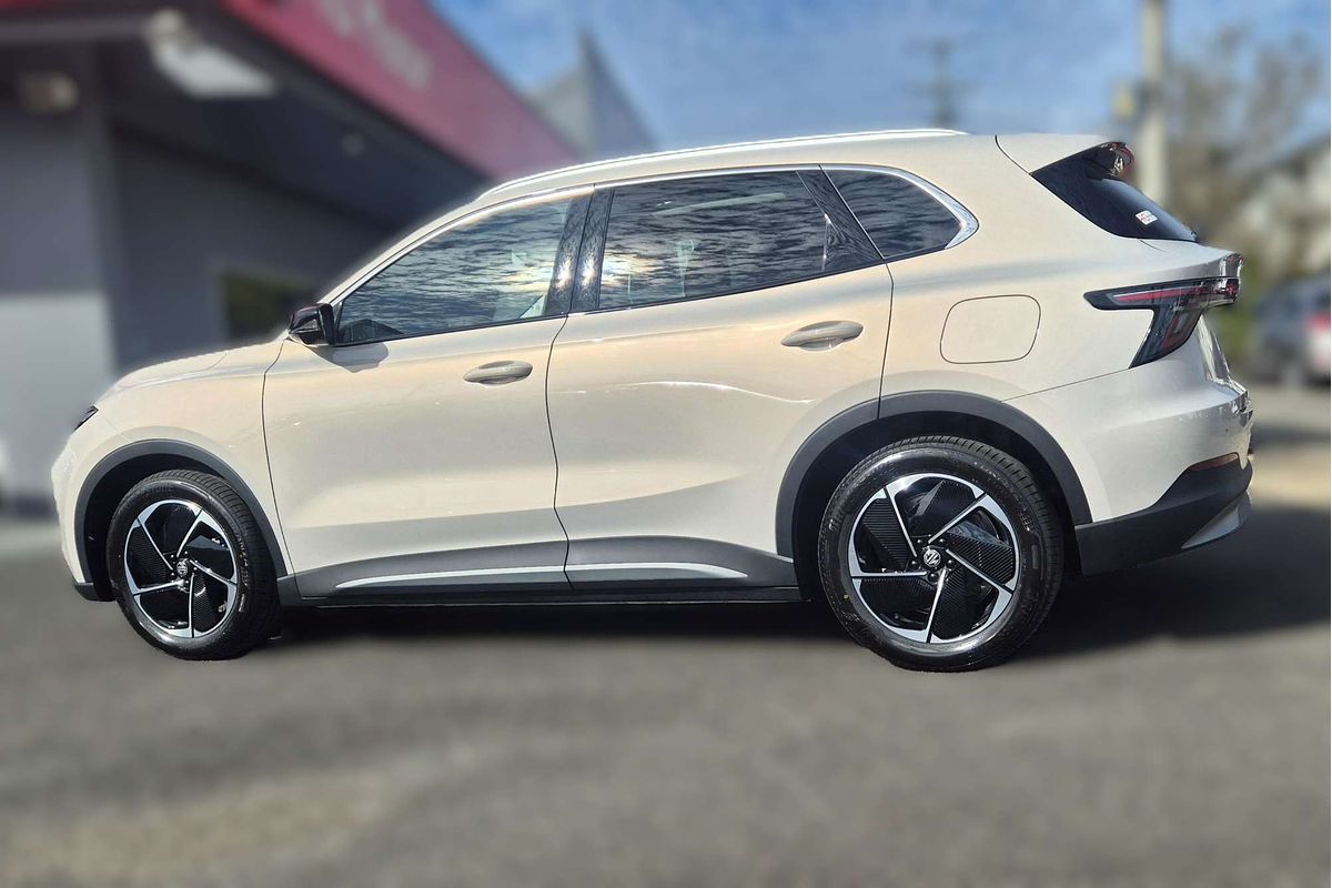 2025 MG MGS5 EV Essence 62 ZS3EM