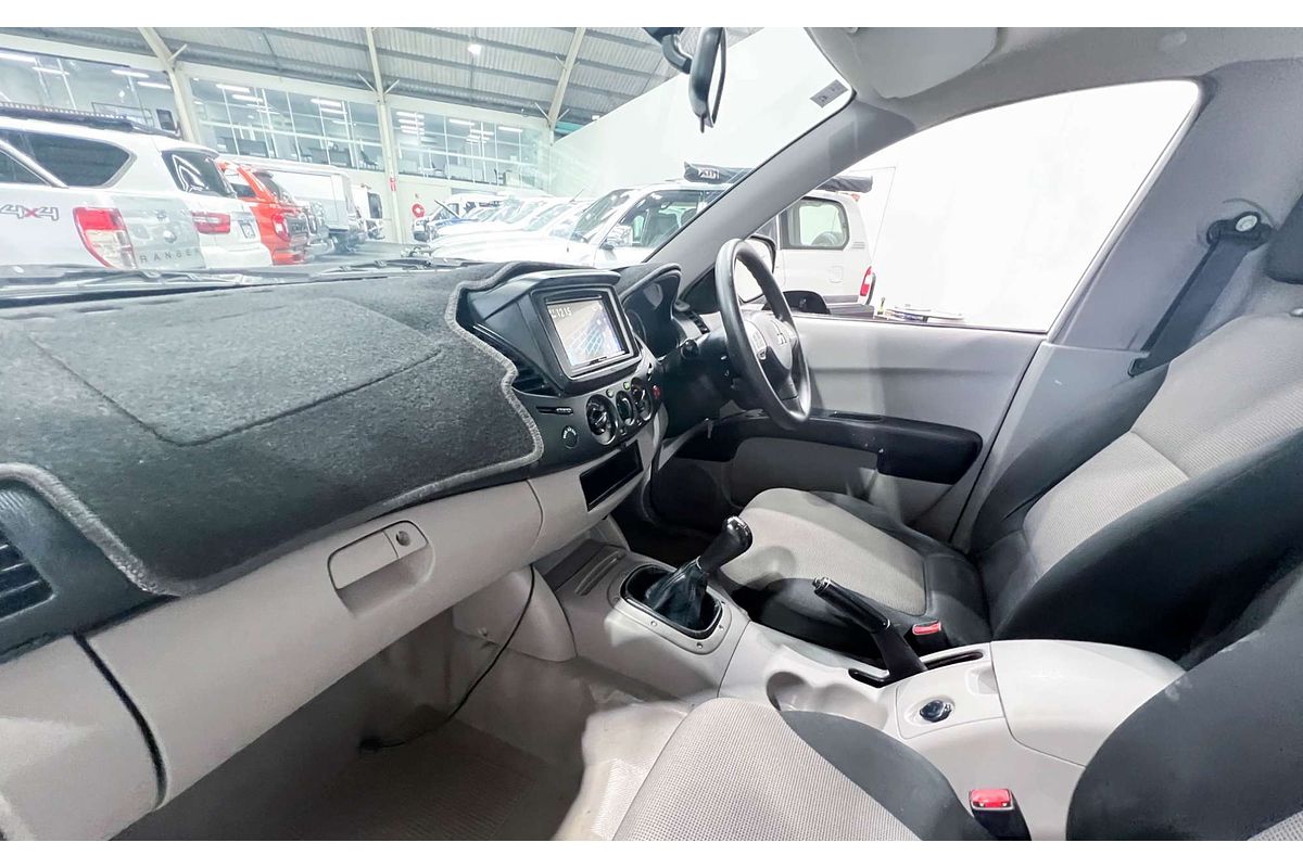 2015 Mitsubishi Triton GL MN Rear Wheel Drive