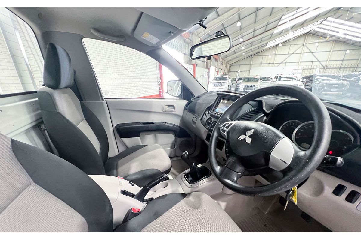 2015 Mitsubishi Triton GL MN Rear Wheel Drive